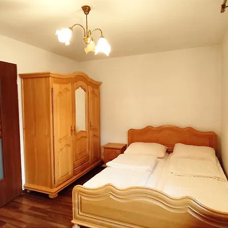Goscinne Barka - 300m Do Restauracji - 900m Do Jeziora I Velo Czorsztyn Homestay *